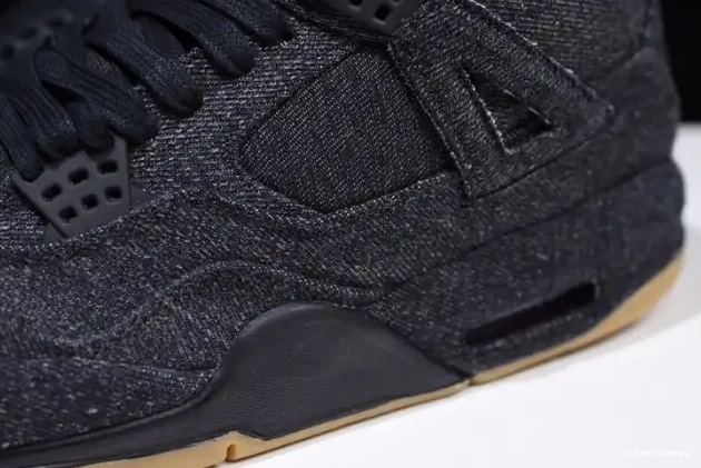 4 'black' Jordan Air x Levi's AO2571-001 0705